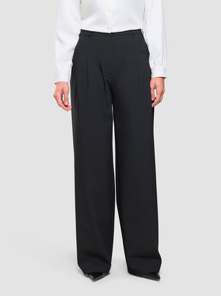 Avira Suit Wide Black