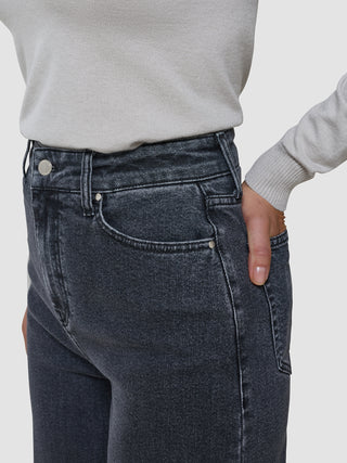 Women's Classic Jeans Relaxed Fit Washed Black