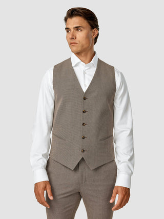 Essential Vest Almond