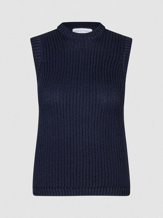Strukturiertes Strickoberteil für Damen in Marineblau mit ärmellosem Rippdesign und Stehkragen, das sich durch eine minimalistische Ästhetik auszeichnet, die vom skandinavischen Design inspiriert ist.