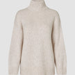 Damen-Rollkragenpullover aus weicher, grob gestrickter Wolle in der Farbe Sugar Melange (beige), mit grobem Strickmuster, strukturierter Oberfläche sowie gerippten Säumen und Bündchen.