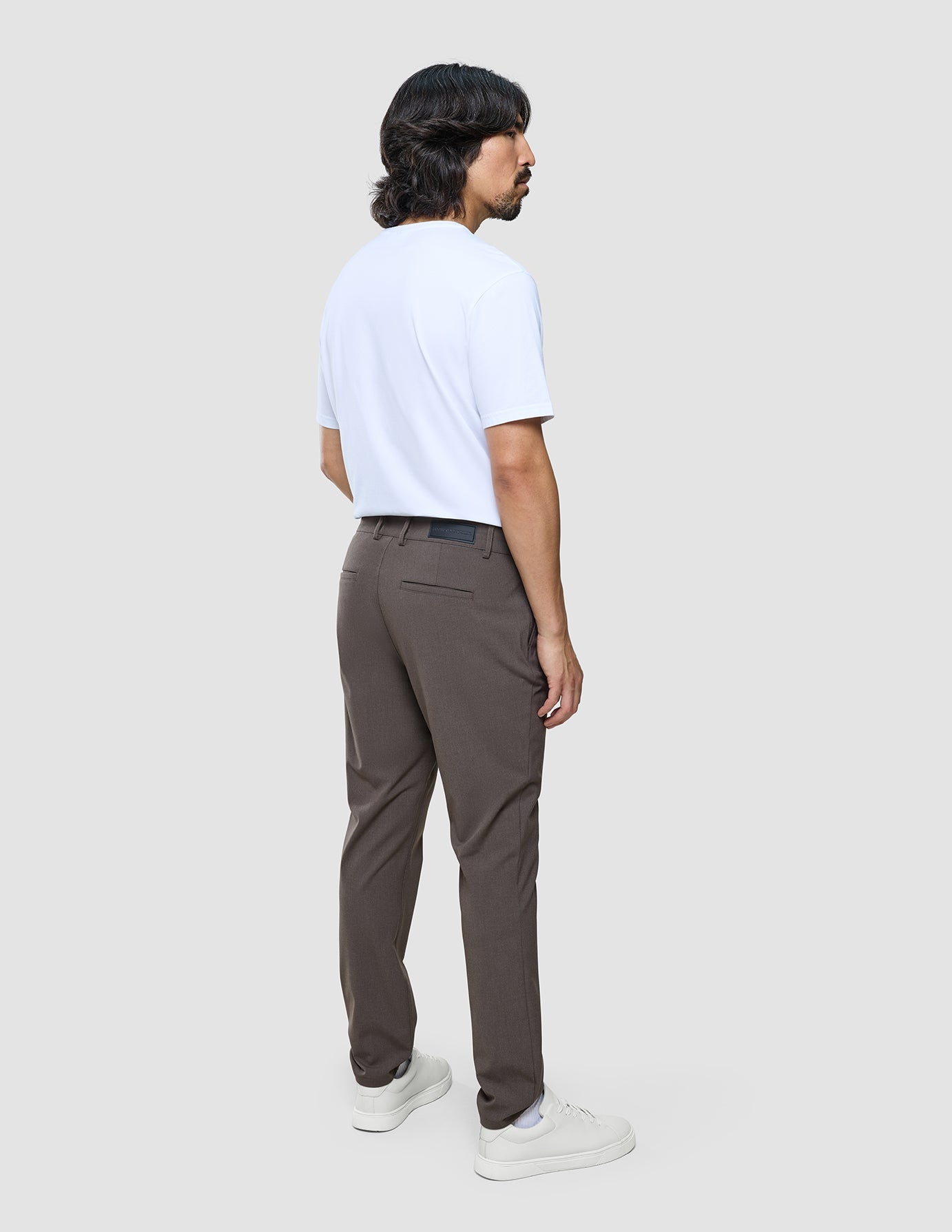 Ease Pants Slim Mocha