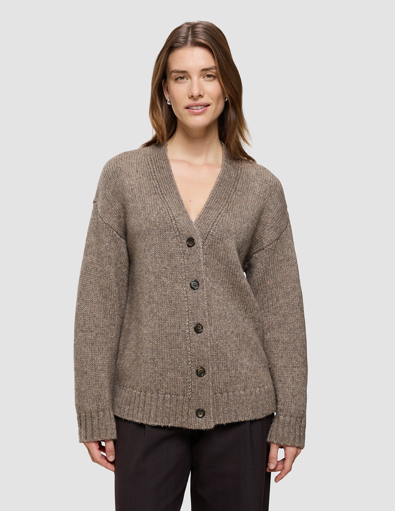 Women's Chunky Soft Wool Knit Cardigan Taupe Melange