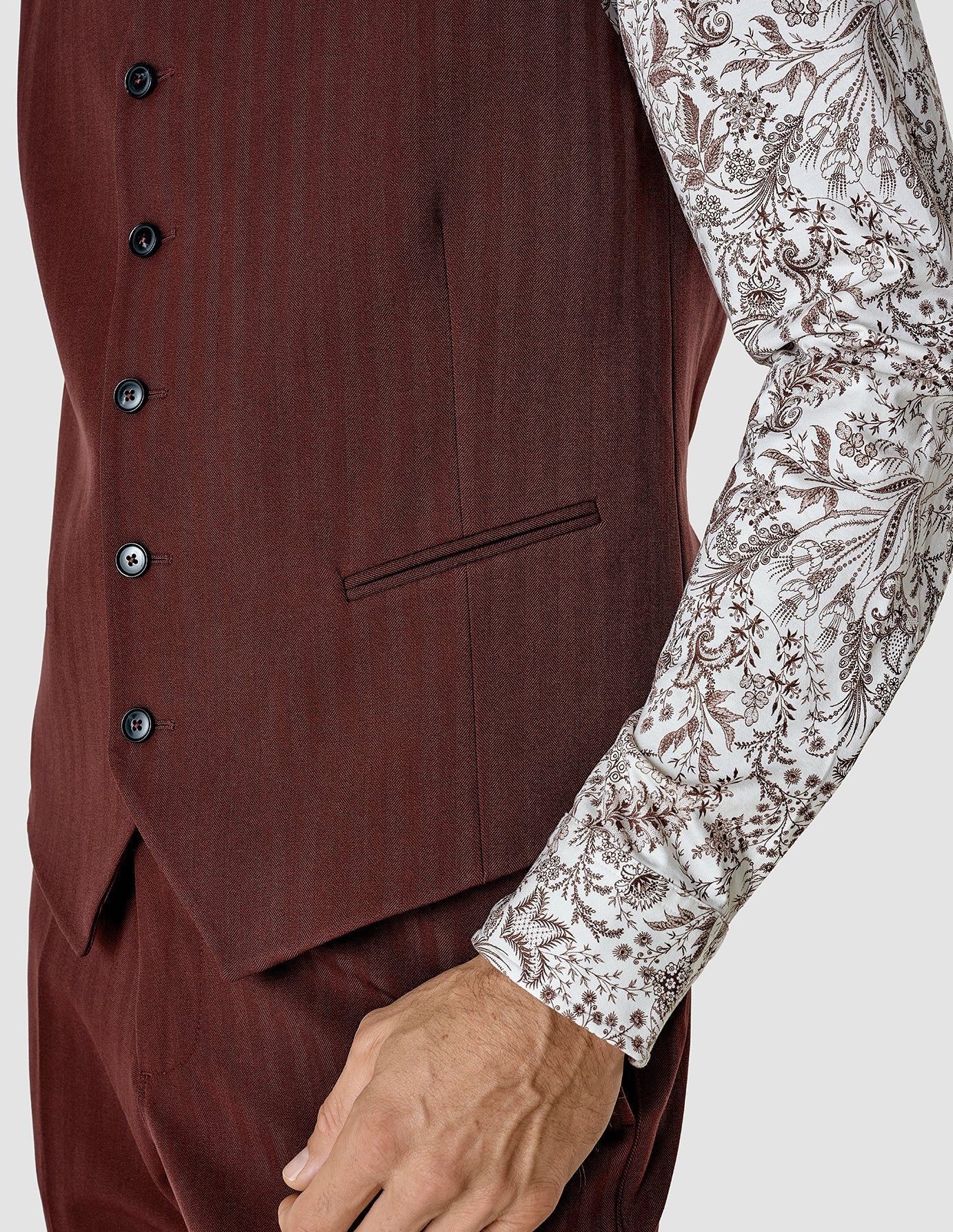 Essential Vest Mahogany