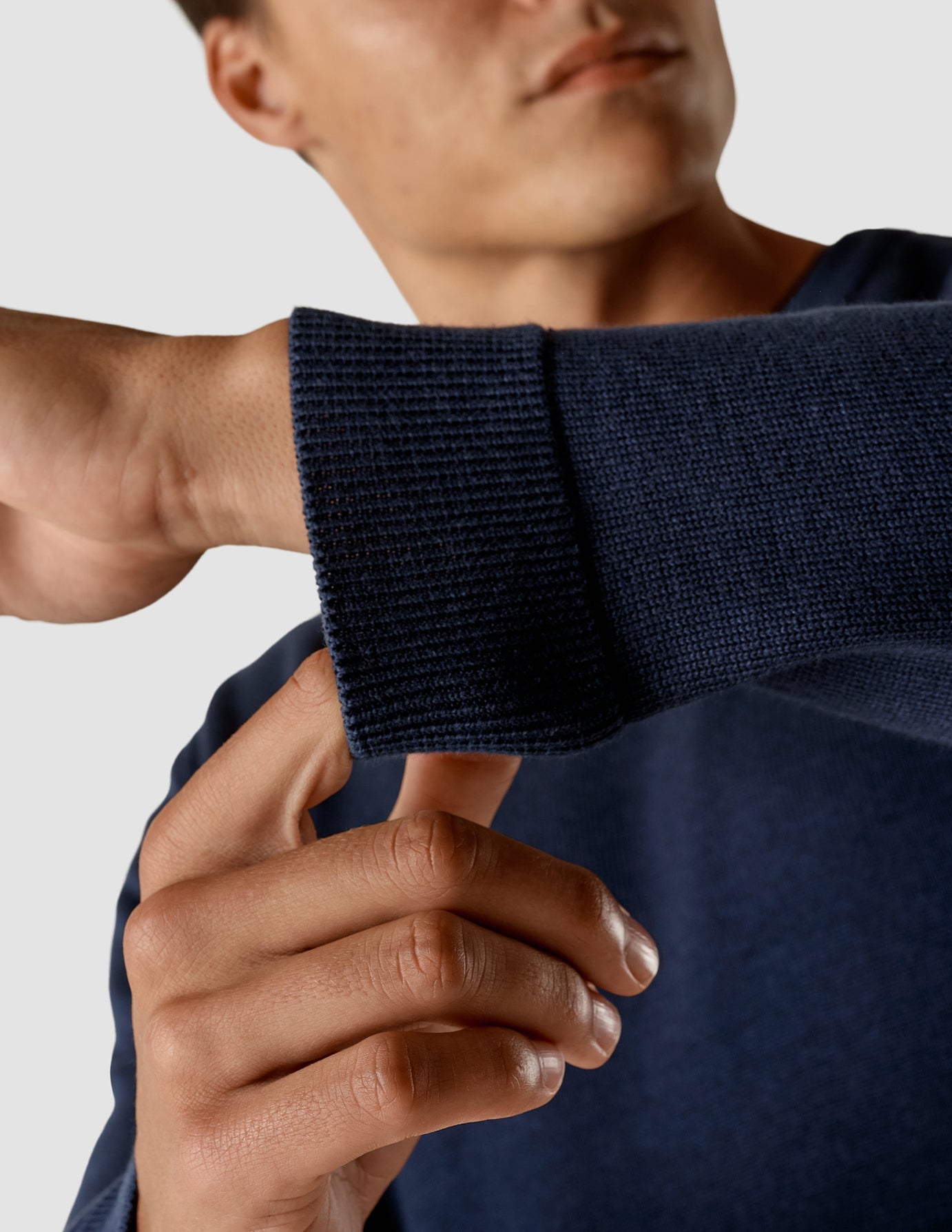 Fine Knit V-neck Navy