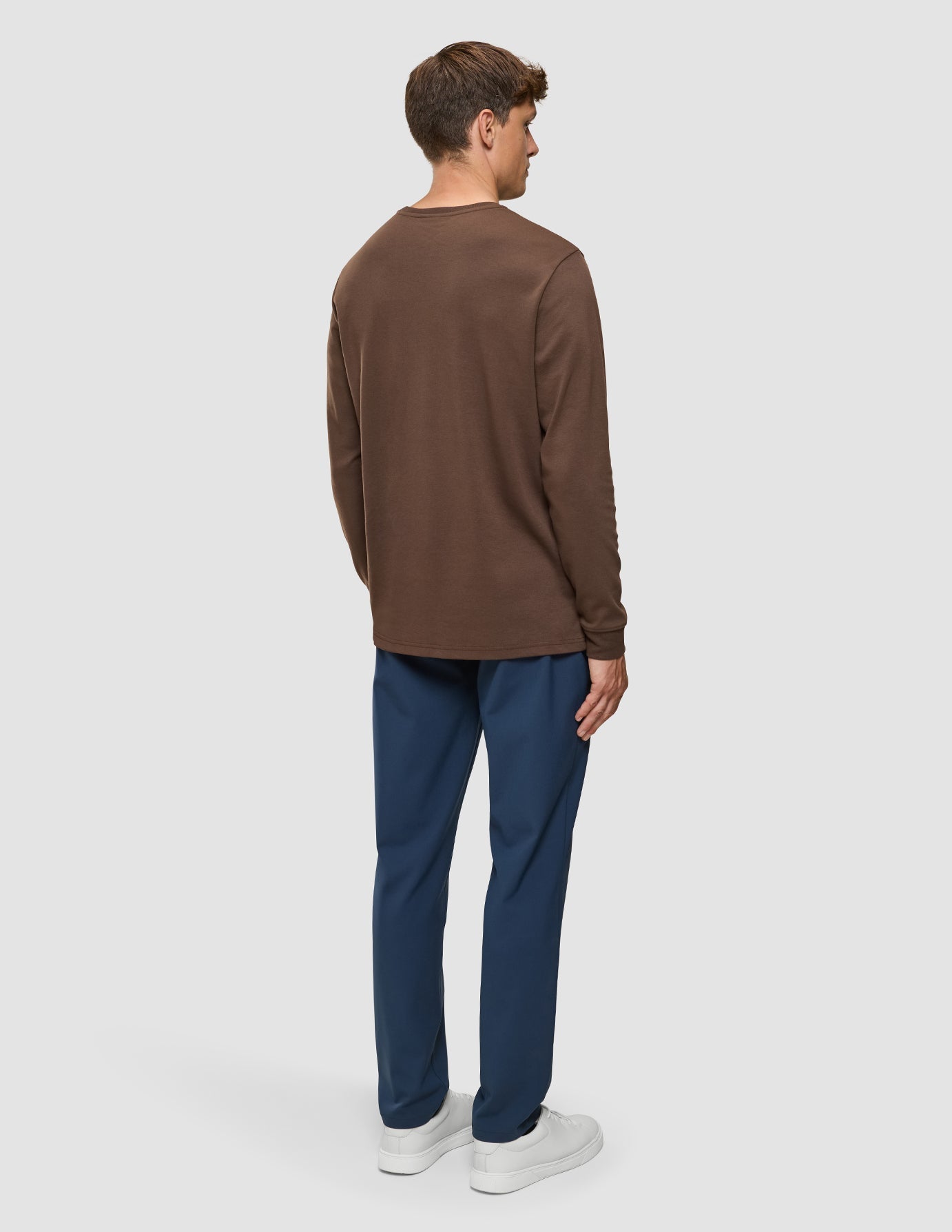 Lightweight Crewneck Saddle Brown