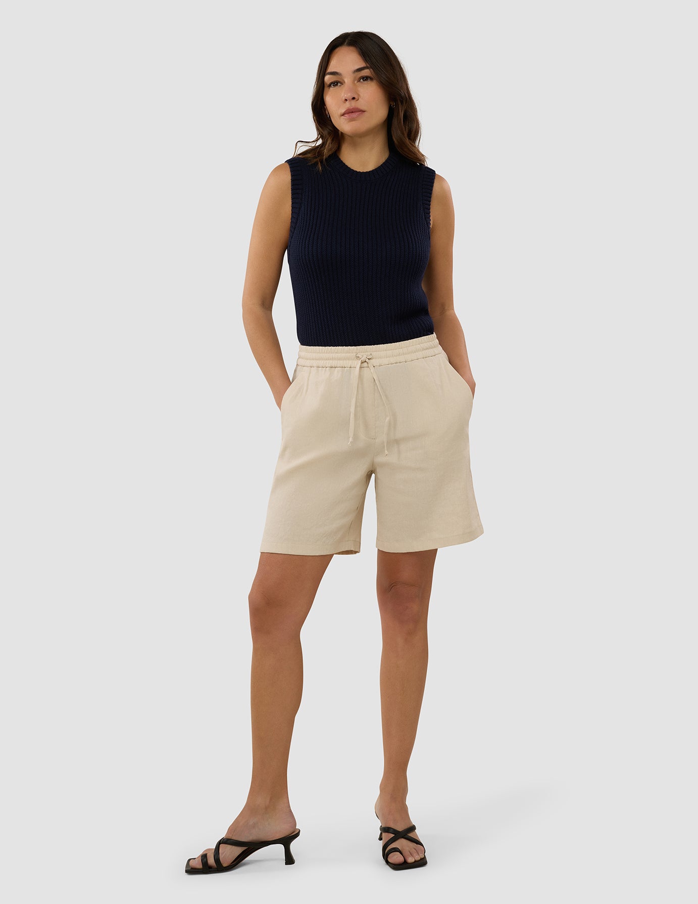 Women's Linen Shorts Relaxed Sandy Beige