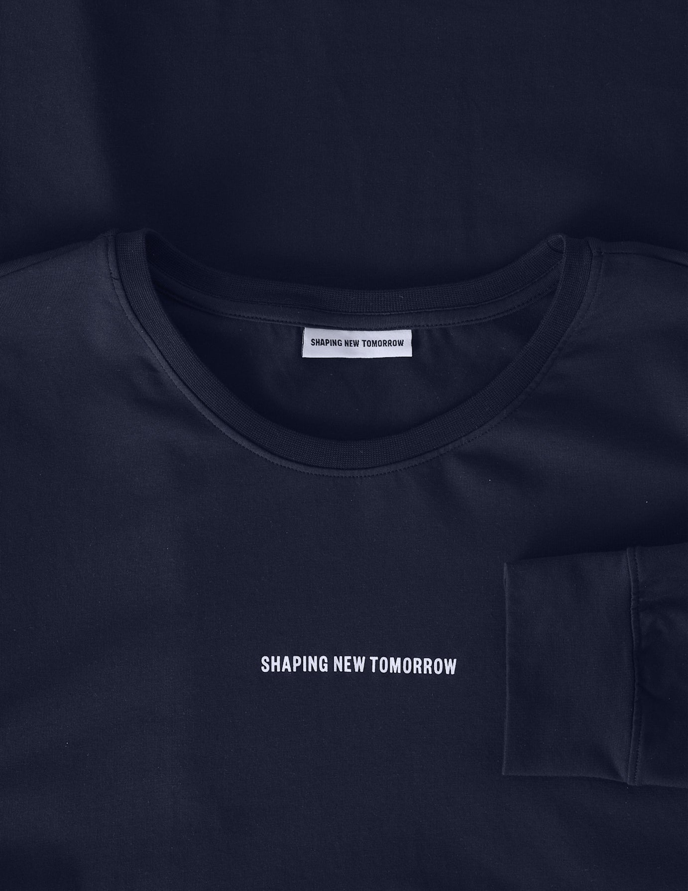 Supima Autograph Long-Sleeved T-shirt Navy