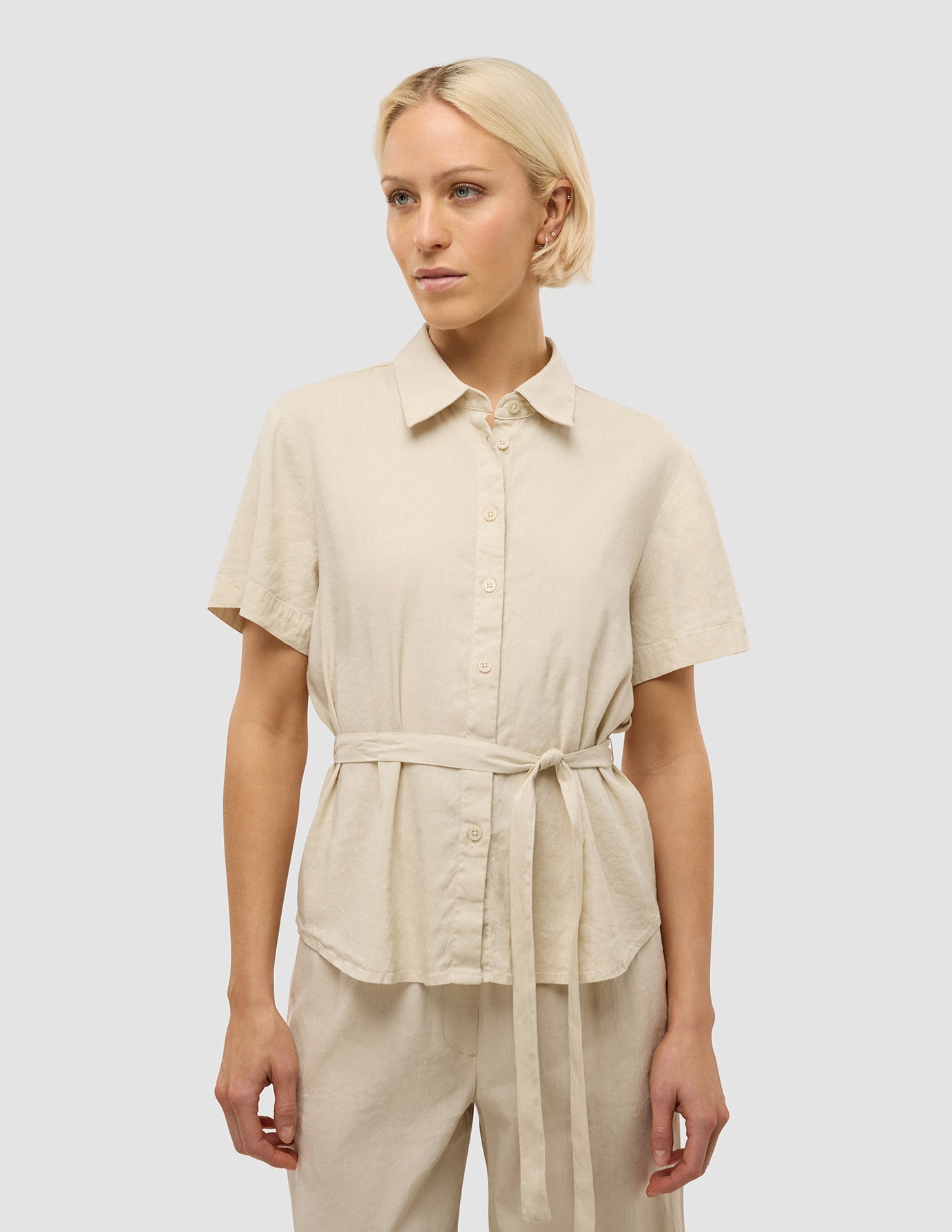 Women's Linen Shirt Short Sleeved Sandy Beige