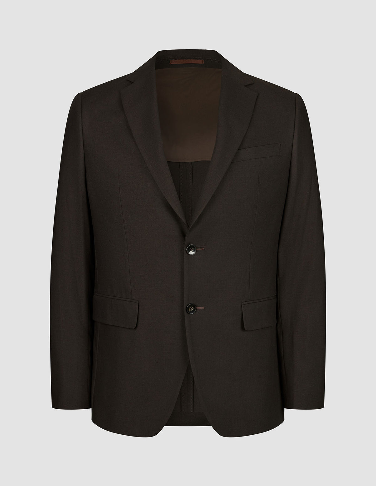 Motion Blazer Slim Cognac: ein dunkelbrauner Blazer mit 360°-Stretch, zwei Knöpfen, einem fallendem Revers und Pattentaschen im minimalistischen skandinavischen Design.