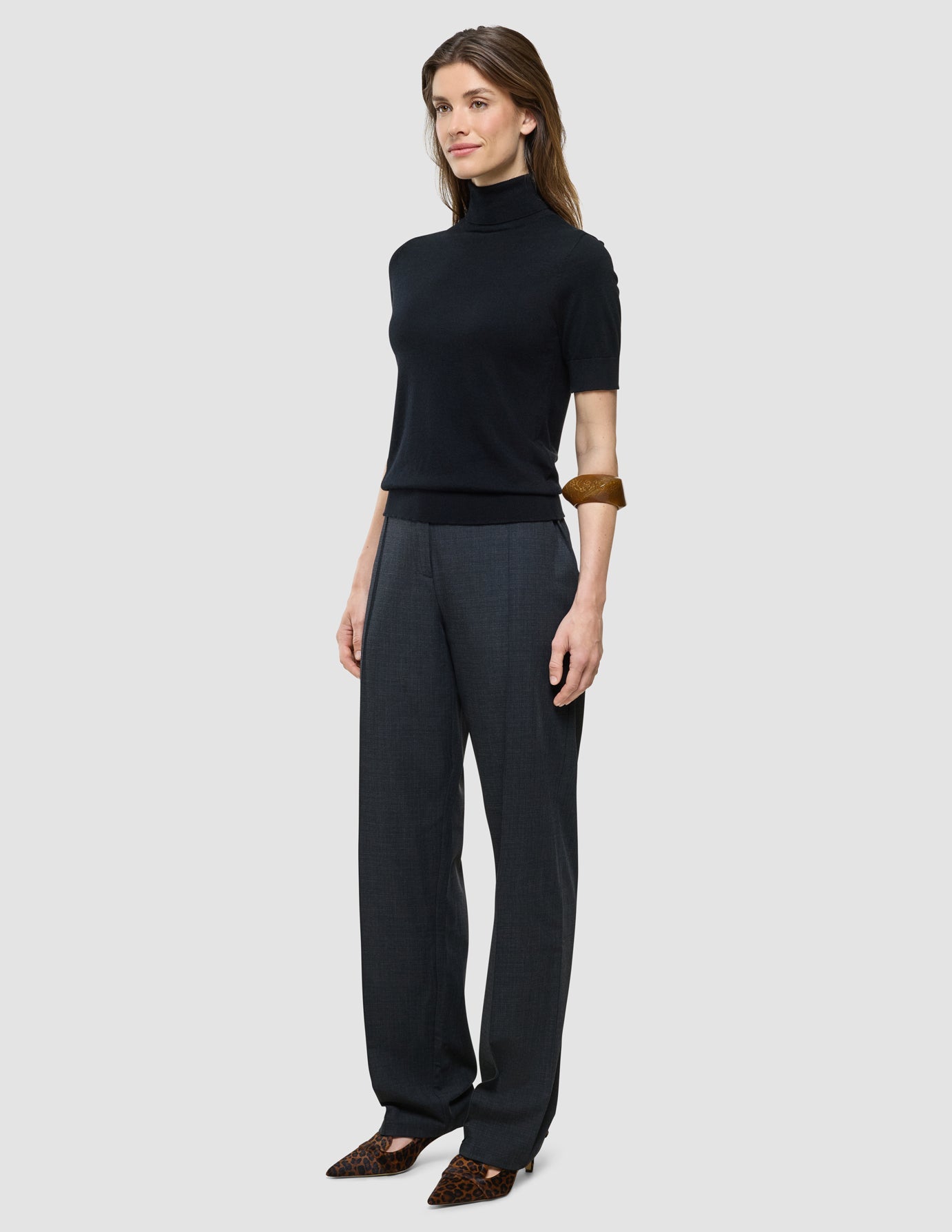 Women Quinn Short Sleeved Turtleneck Black