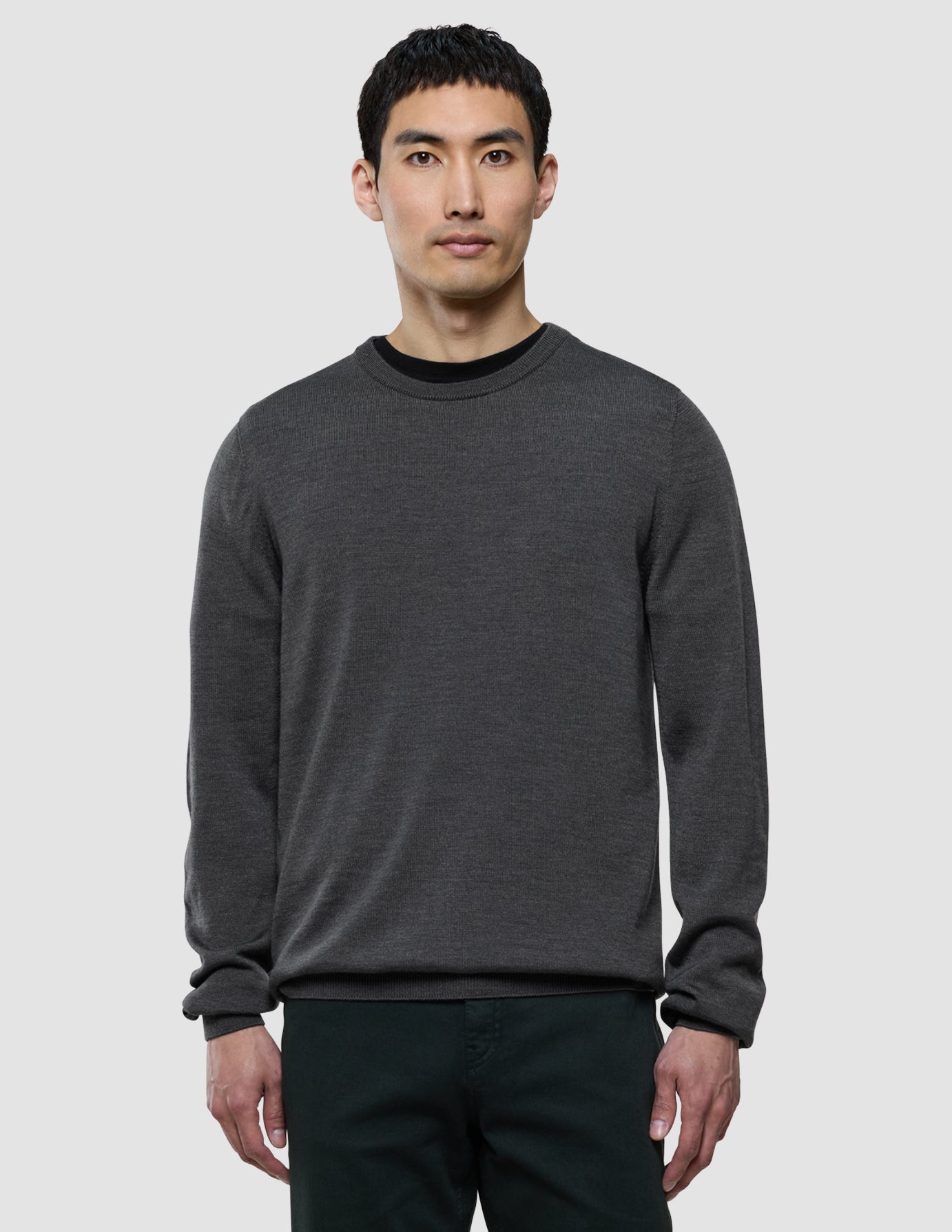 Seamless Premium Merino Knit Crewneck Charcoal Grey