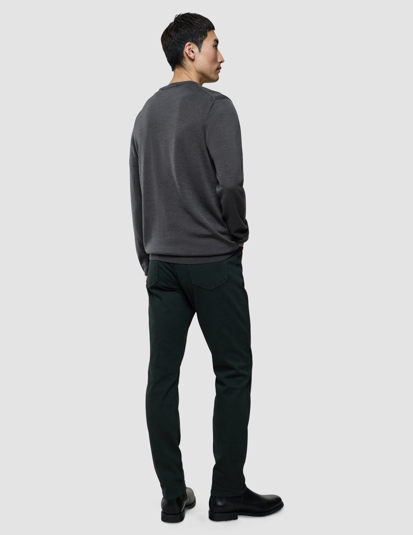 Seamless Premium Merino Knit Crewneck Charcoal Grey